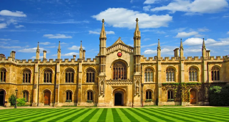 Top UK Universities with High Acceptance Rate